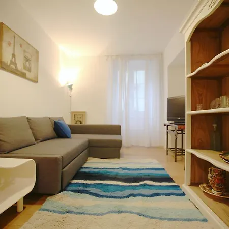 Roma Xxl: Combination Of 3 Apartment Trieste